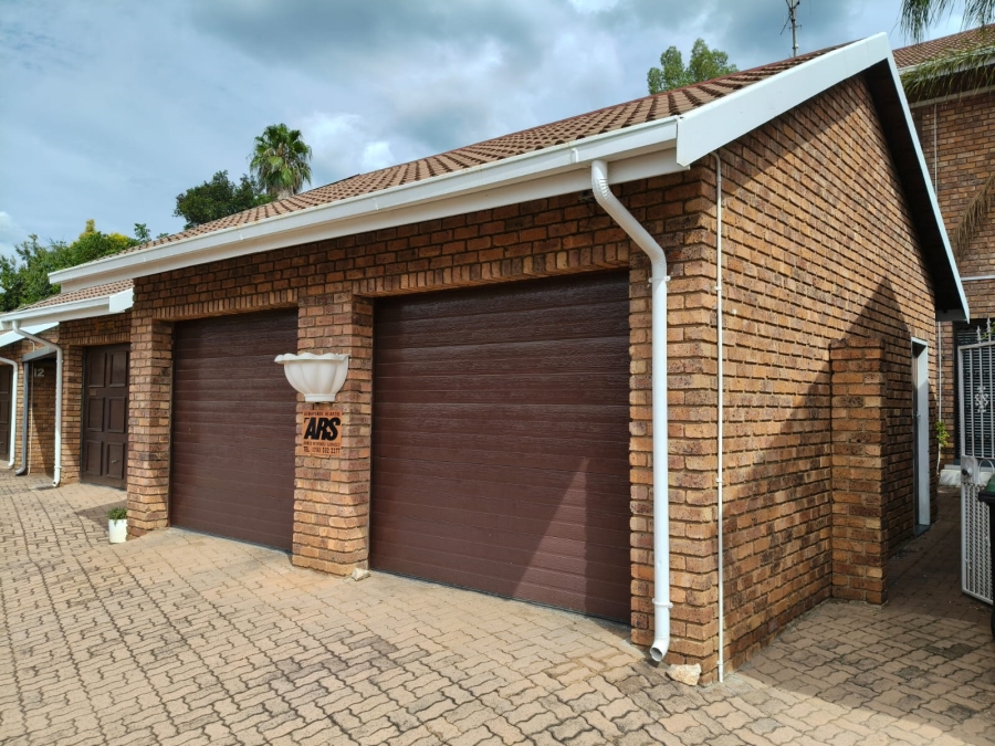 3 Bedroom Property for Sale in Safari Gardens North West